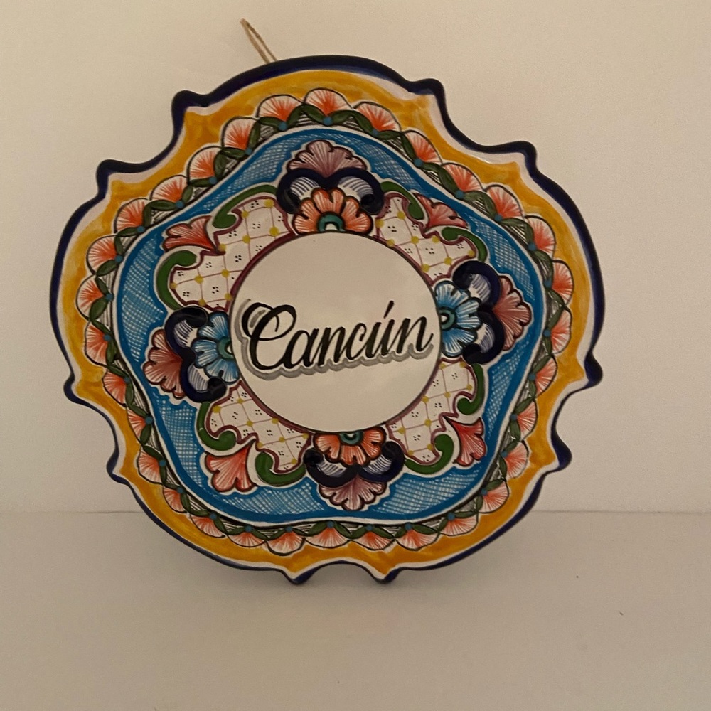 Cancun Talavera Pottery Plate Wall Hanging Folk Art Hand Painted Made In Mexico
